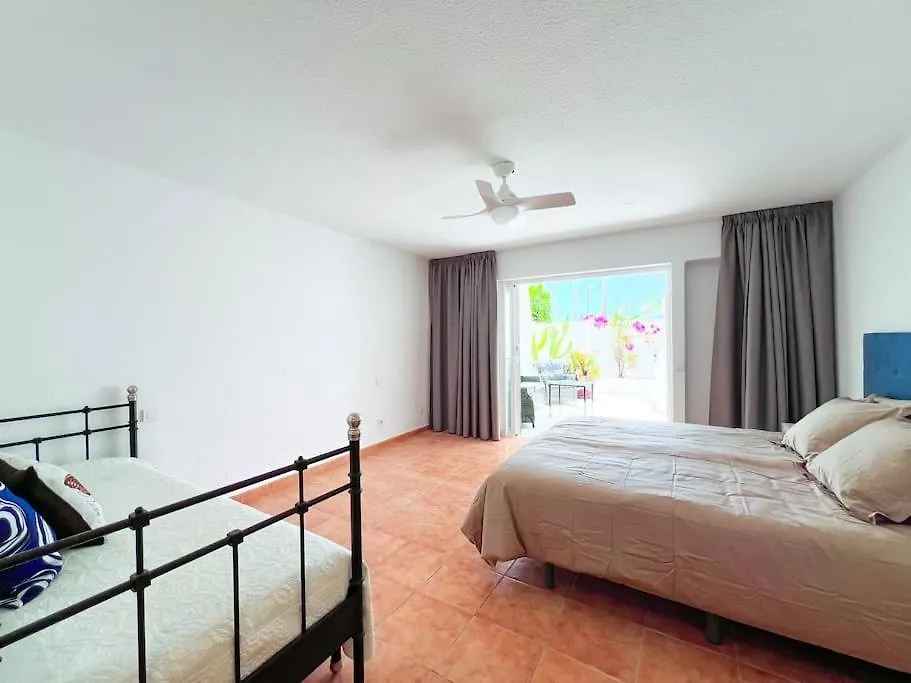 Ocean View Duplex - Club Atlantis In Puerto Colon Se16 Villa Costa Adeje  Holiday home